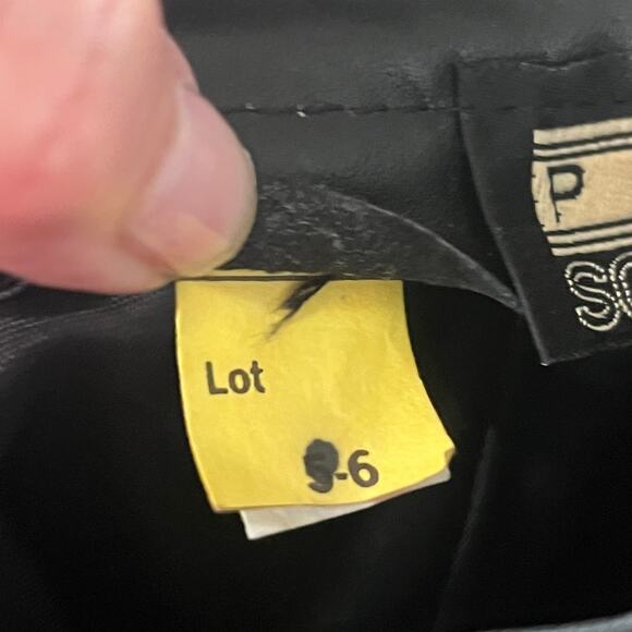 VTG 90s Petite Sophisticate Black Leather A Line Moto Biker Skirt Back Zip 5/6 - Picture 7 of 7